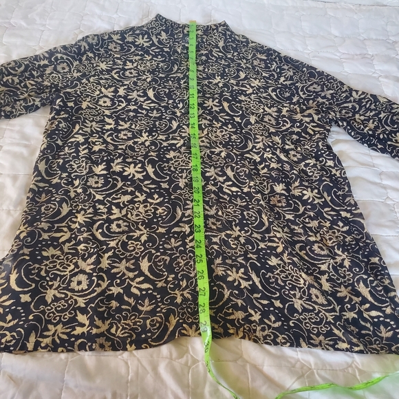 Top - Picture 7 of 12